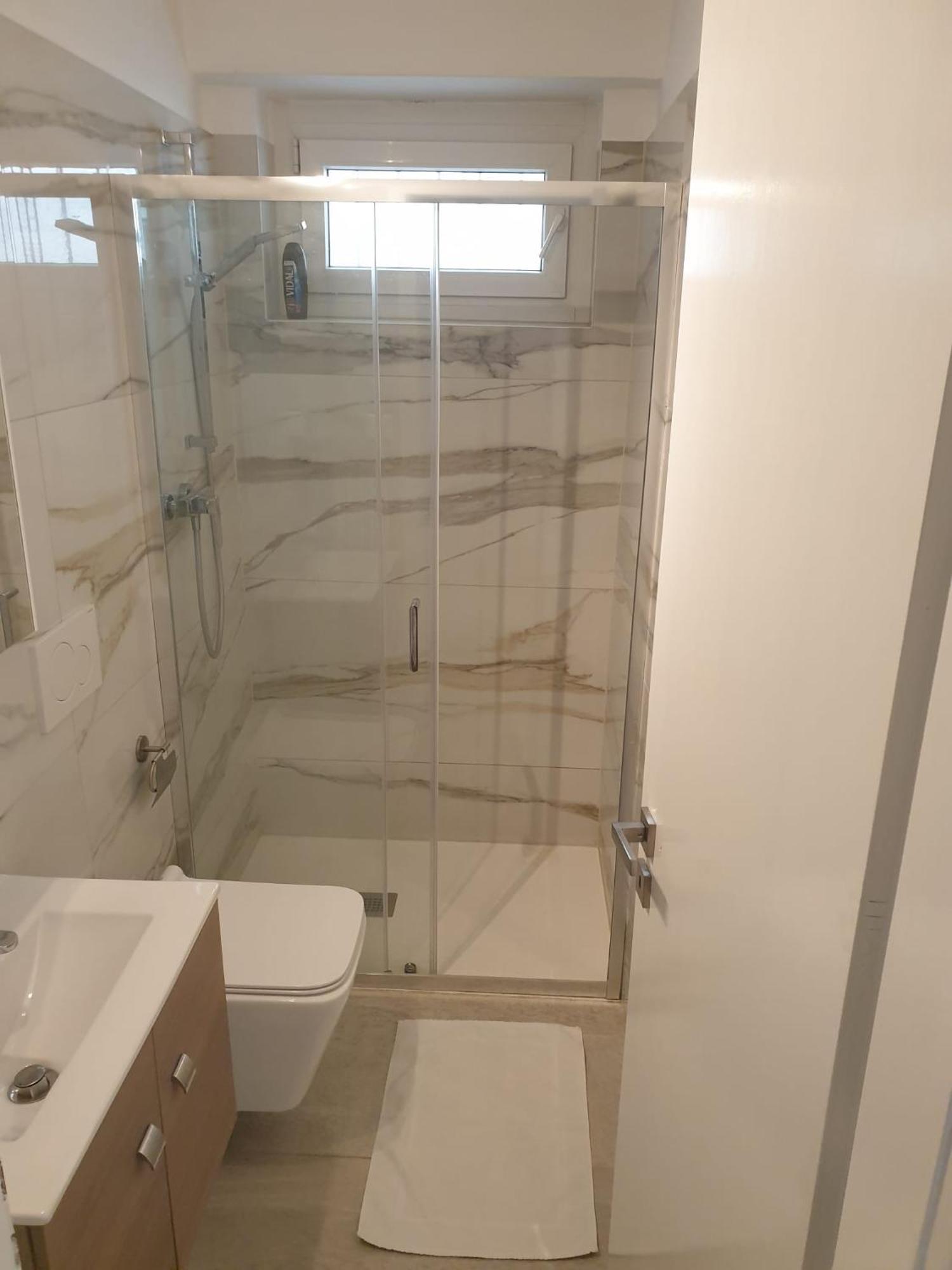 Lakeview With Self Check-in & Private Parking On Request