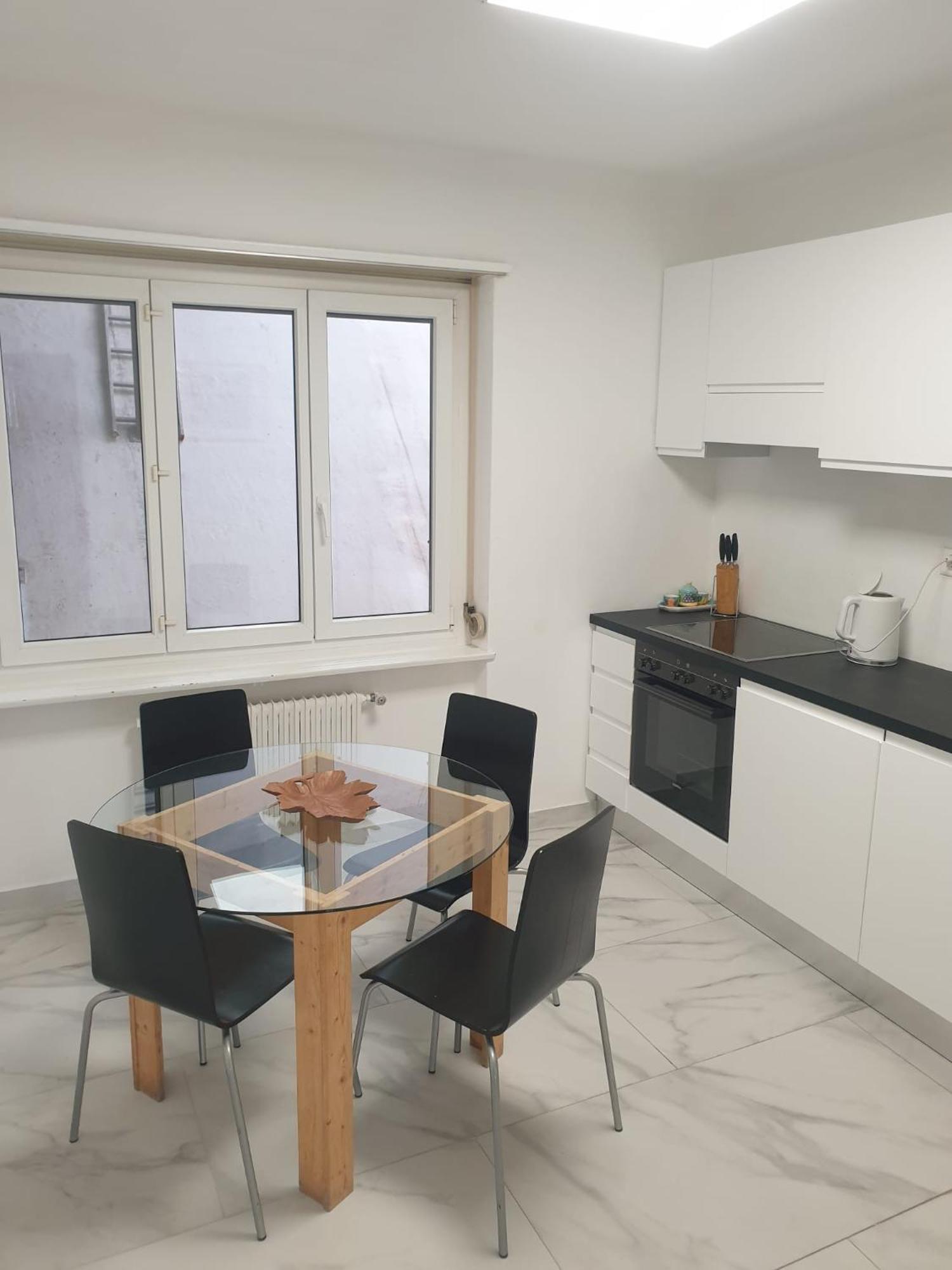 Apartment Lakeview With Self Check-in & Private Parking On Request *